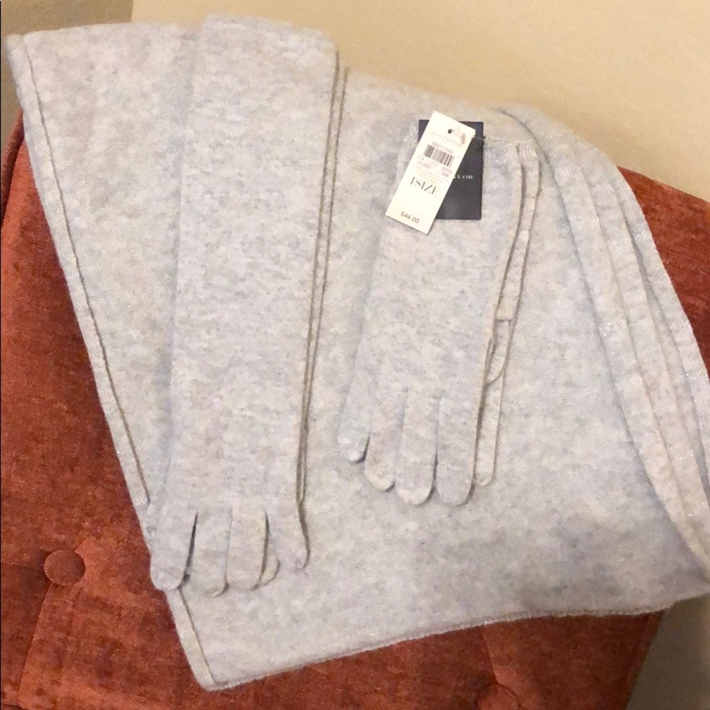 Silver cashmere scarf & gloves